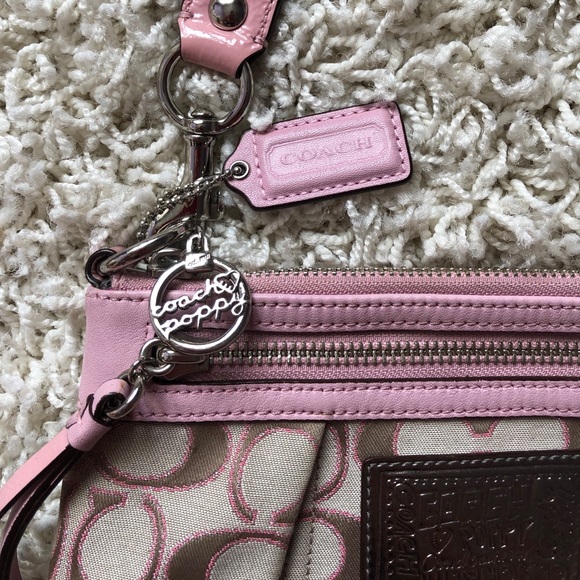 Authentic Coach crossbody bag + wallet COMBO DEAL - Picture 5 of 8